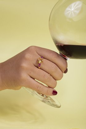 Anel Lanzara em Ouro Amarelo com Citrino Amarelo e Rubis