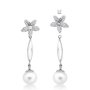 Brinco Flor em Ouro Branco com Pérola e Diamantes
